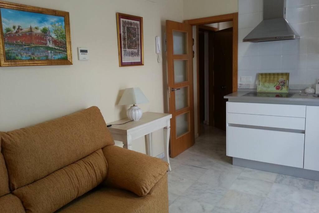 Apartamento Clásico, Cerca A Jardines De Murillo *
