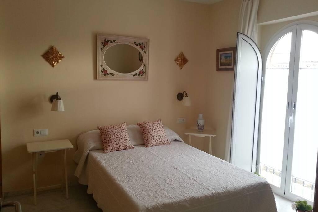 Clásico, Cerca A Jardines De Murillo Apartamento